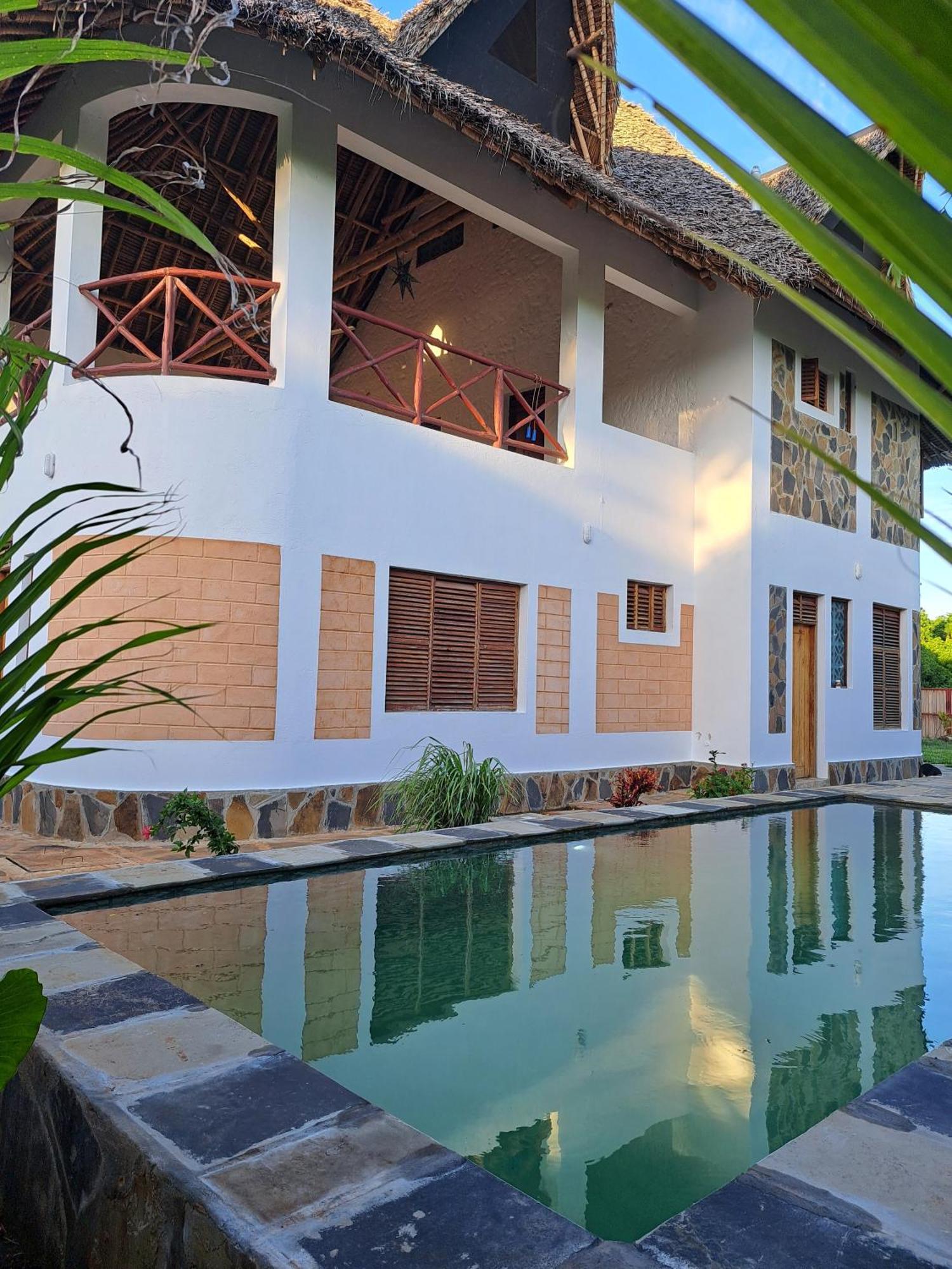 Bed and Breakfast Diani Yoga Barn Ukunda Exterior foto