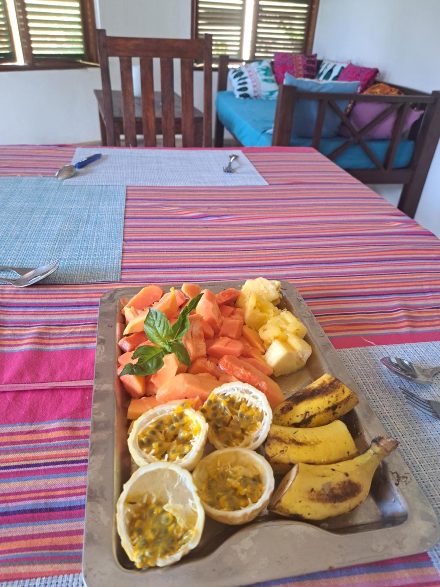 Bed and Breakfast Diani Yoga Barn Ukunda Exterior foto