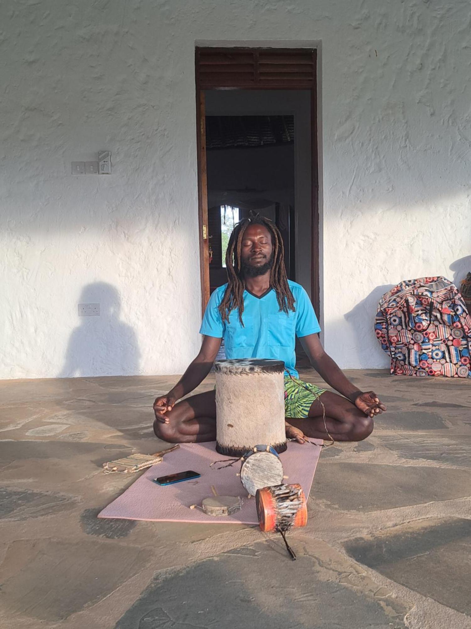 Bed and Breakfast Diani Yoga Barn Ukunda Exterior foto